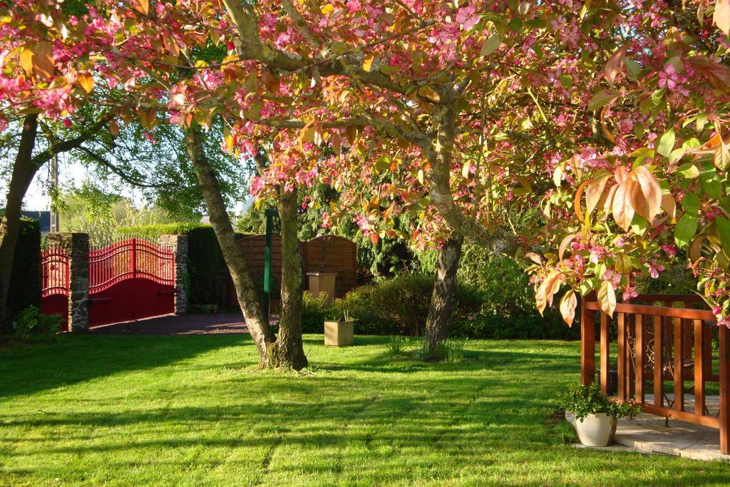 Au Jardin D'Eloise Panzió Tremereuc Kültér fotó